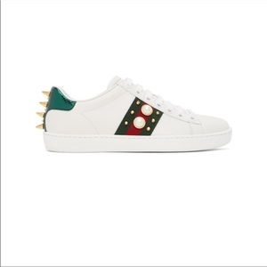 Gucci New Ace Studded Pearl Sneakers Woman's
37.5 EU / 7 US